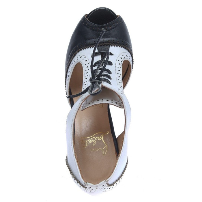 Женские босоножки Louboutin белые 0992-9