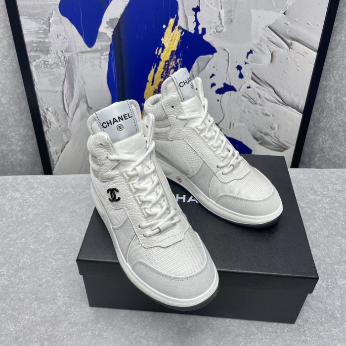 Жіночий кросівки Chanel 22-688
