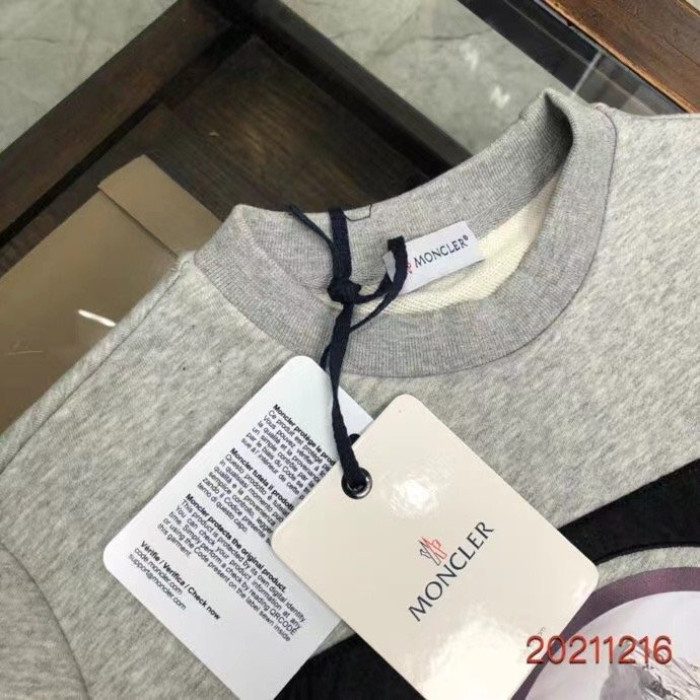Мужской свитшот Moncler серый 6252