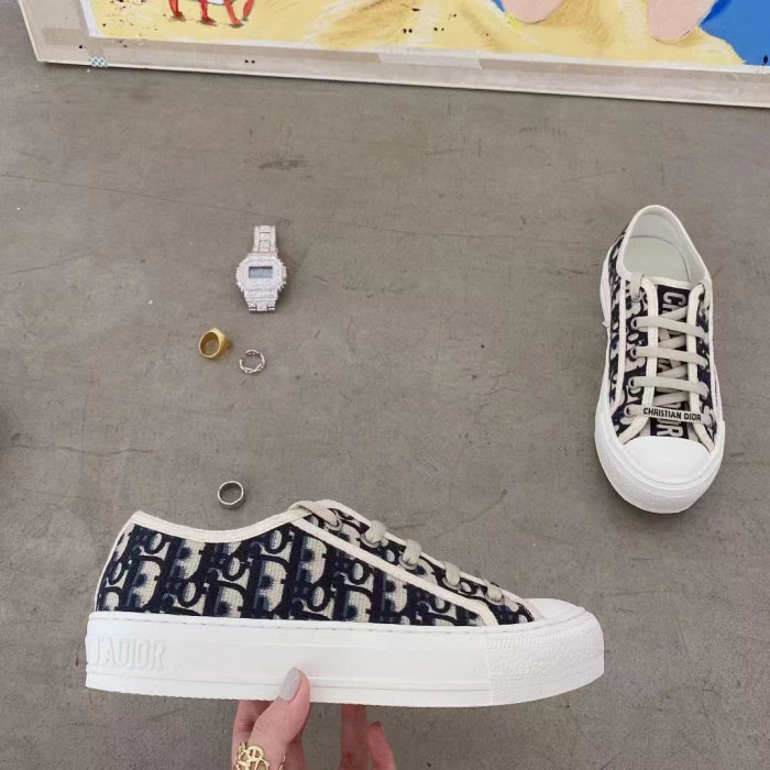 Жіночий кросівки Dior 211D