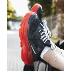Жіночі кросівки Triple S Black Red Balenciaga
