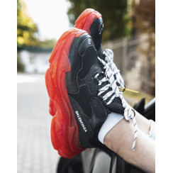Жіночі кросівки Triple S Black Red Balenciaga