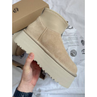 Жіночі зимові ботинки UGG Classic Mini Dipper Light Beige PREMIUM