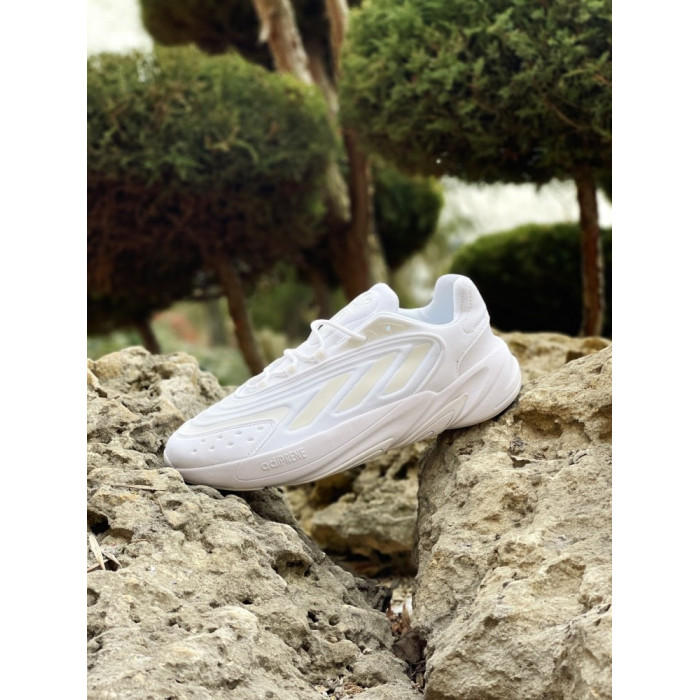 Чоловічі кросівки Adidas Ozelia White