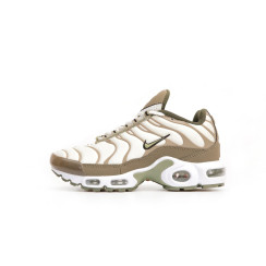 Жіночі кросівки Nike Air Max Plus TN Light Brown