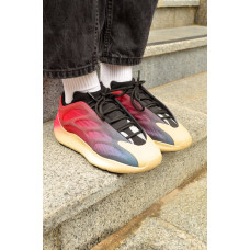 Чоловічі кросівки Yeezy 700 V3 “Gradient” Adidas