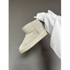 Жіночі зимові ботинки UGG ULTRA MINI MILK SUEDE