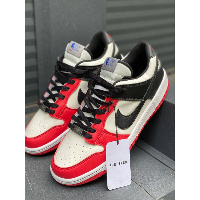 Жіночі кросівки Nike Air Dunk Low 