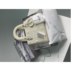 Жіноча сумка Christian Dior Latte Ultramatte Cannage Calfskin Mini Lady Dior Premium