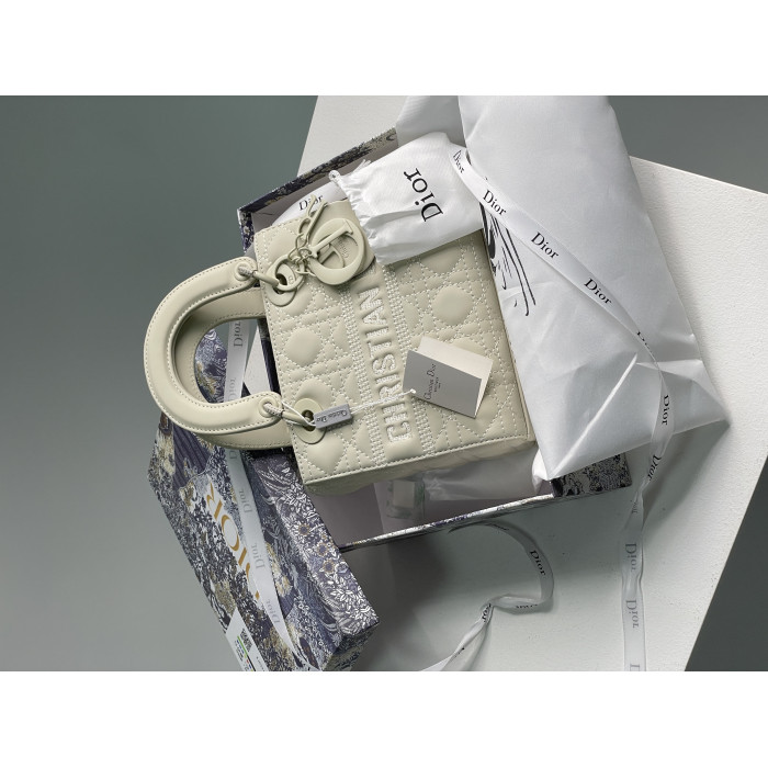 Жіноча сумка Christian Dior Latte Ultramatte Cannage Calfskin Mini Lady Dior Premium