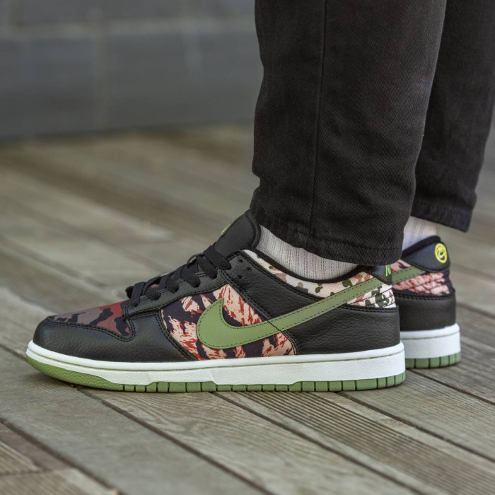 Чоловічі кросівки Nike SB Dunk Low Black Camo