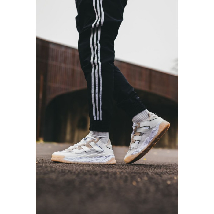 Чоловічі кросівки Adidas Niteball White Crema