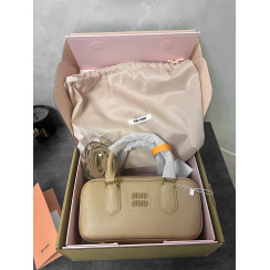 Жіноча сумка Miu Miu Arcadie Leather Bag Beige Premium