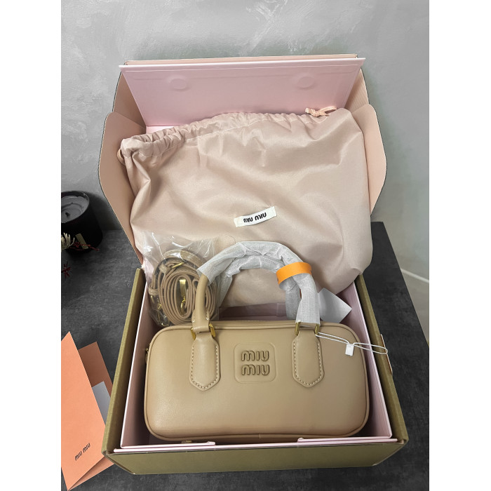 Жіноча сумка Miu Miu Arcadie Leather Bag Beige Premium